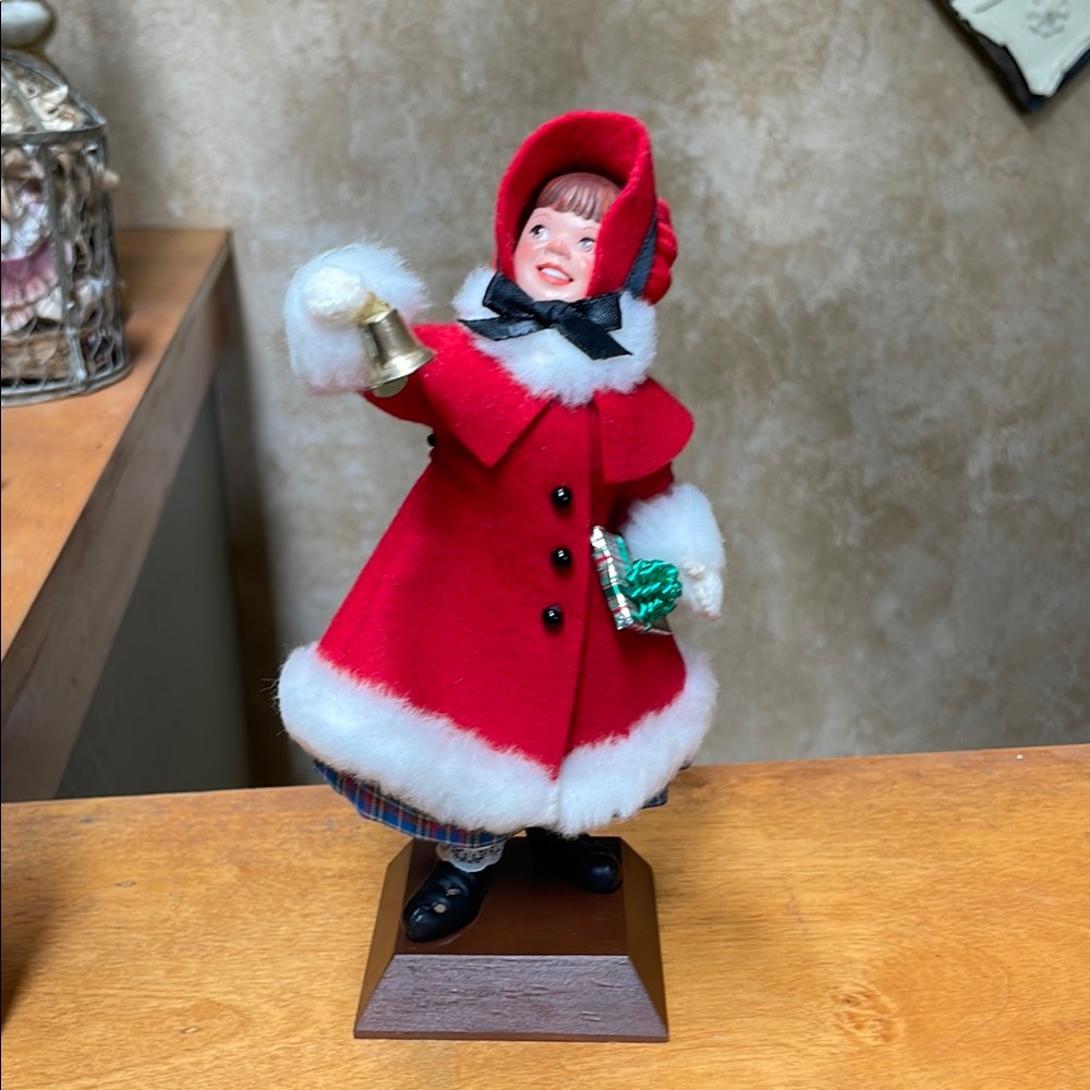 Simpich 1994 Young Lady Caroler Figurine Bell Ringer